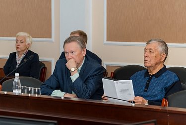 27 ноября депутаты рассмотрят проект областного бюджета-2025-2027